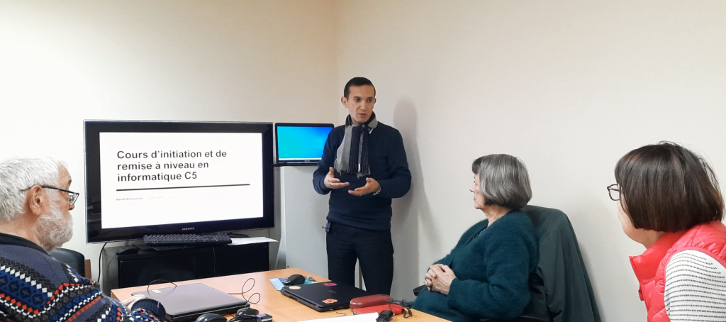 Cours d'initiation et de remise à niveau en informatique